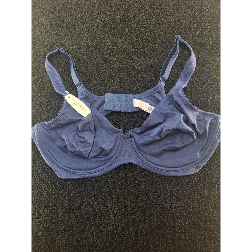 Victoria's Secret White Silky Bra 38c NWT